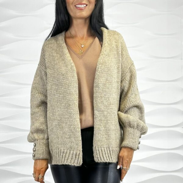 Beżowy sweter - obrazek 2